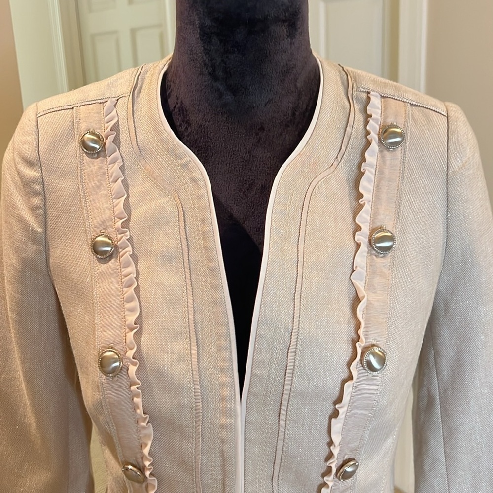 White House Black Market Military Style Textured Ruffled Jacket Size 2 - Picture 2 of 10